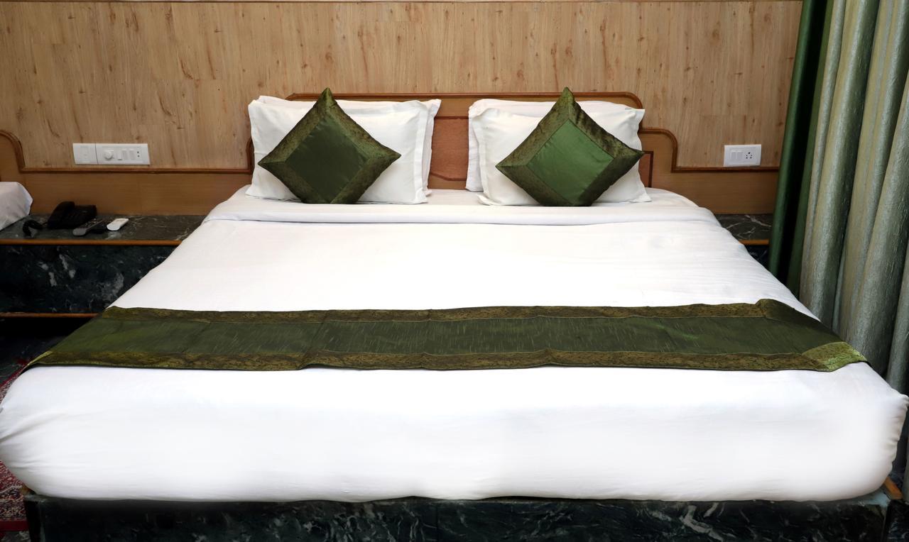 Oyo 22075 Hotel Bali Palace Katra  Zewnętrze zdjęcie