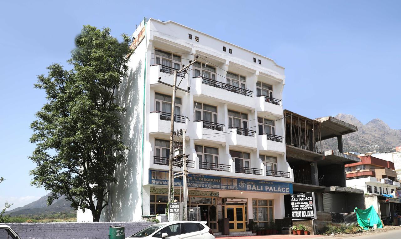 Oyo 22075 Hotel Bali Palace Katra  Zewnętrze zdjęcie