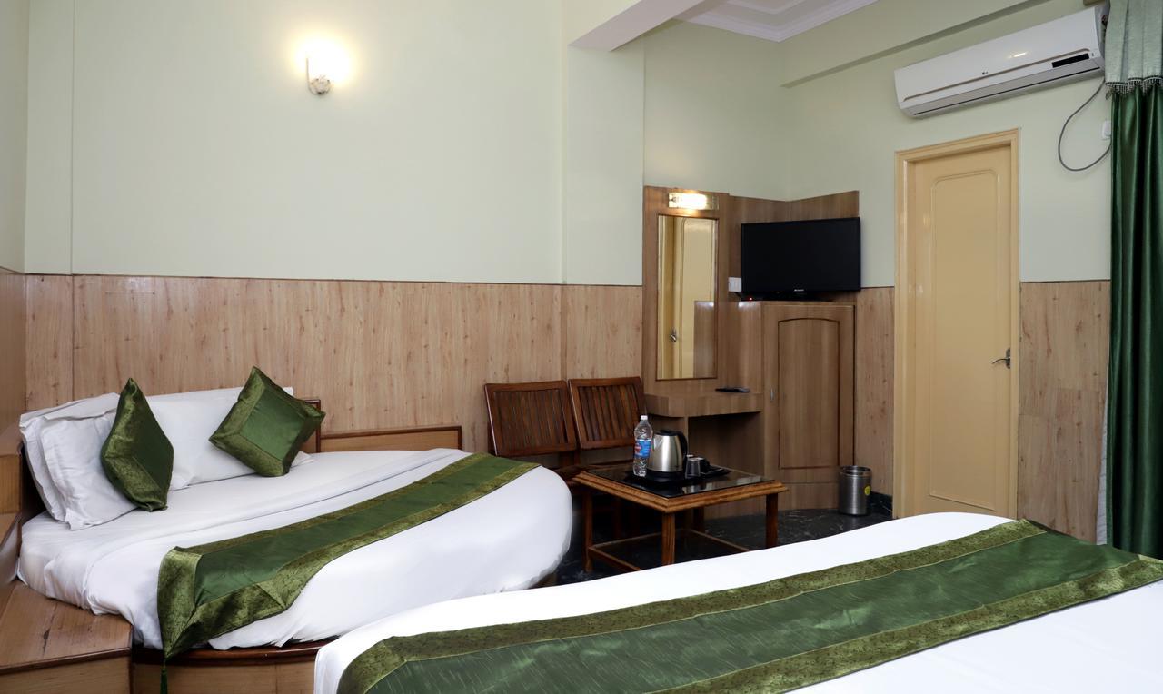 Oyo 22075 Hotel Bali Palace Katra  Zewnętrze zdjęcie
