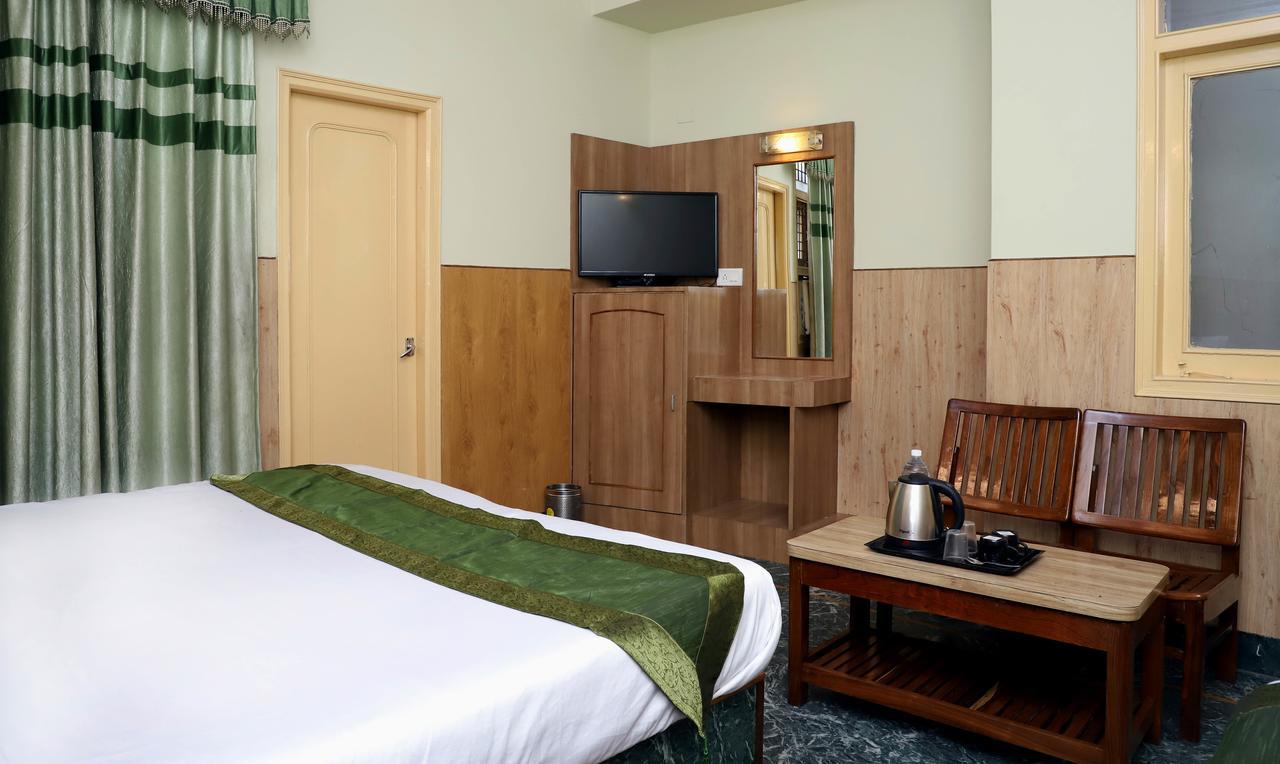 Oyo 22075 Hotel Bali Palace Katra  Zewnętrze zdjęcie
