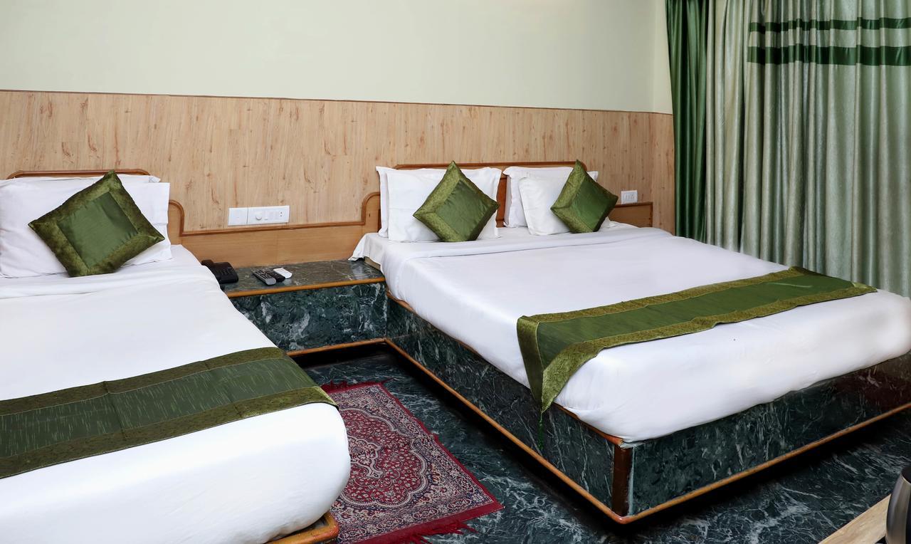 Oyo 22075 Hotel Bali Palace Katra  Zewnętrze zdjęcie